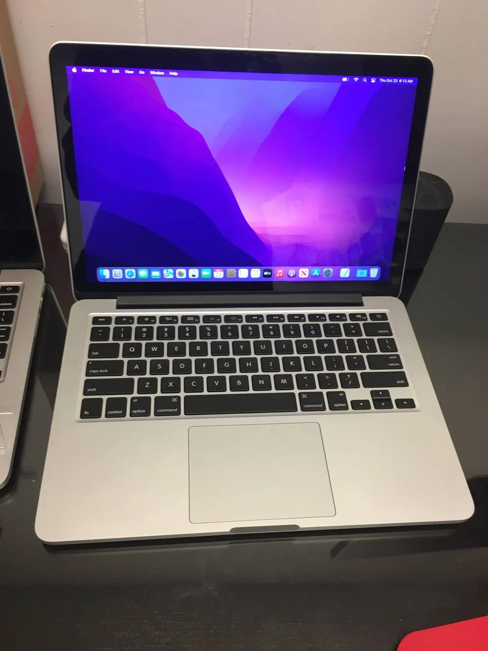 Early 2015 MacBook Pro (13 inch, Intel Core i5)