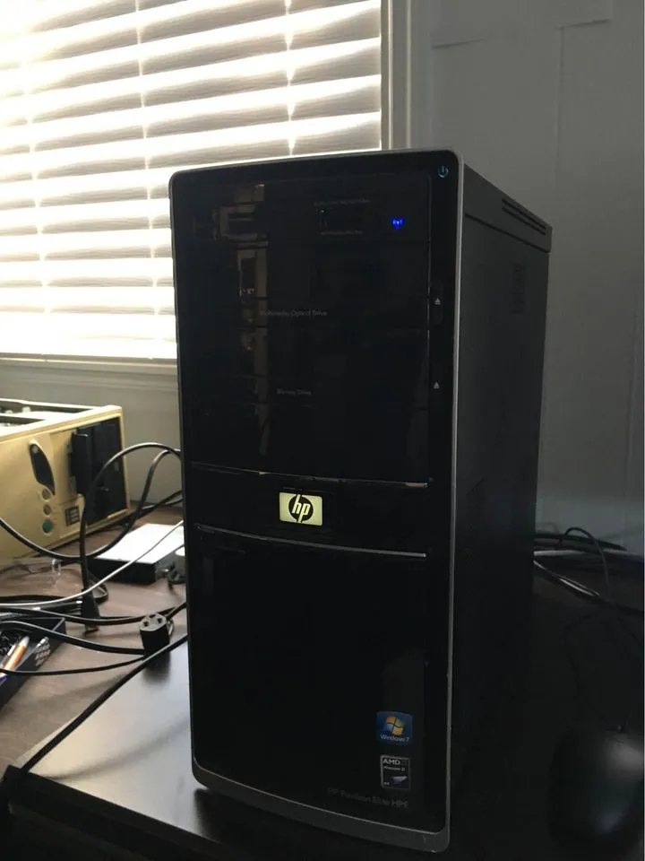HP Pavilion Elite – 112V